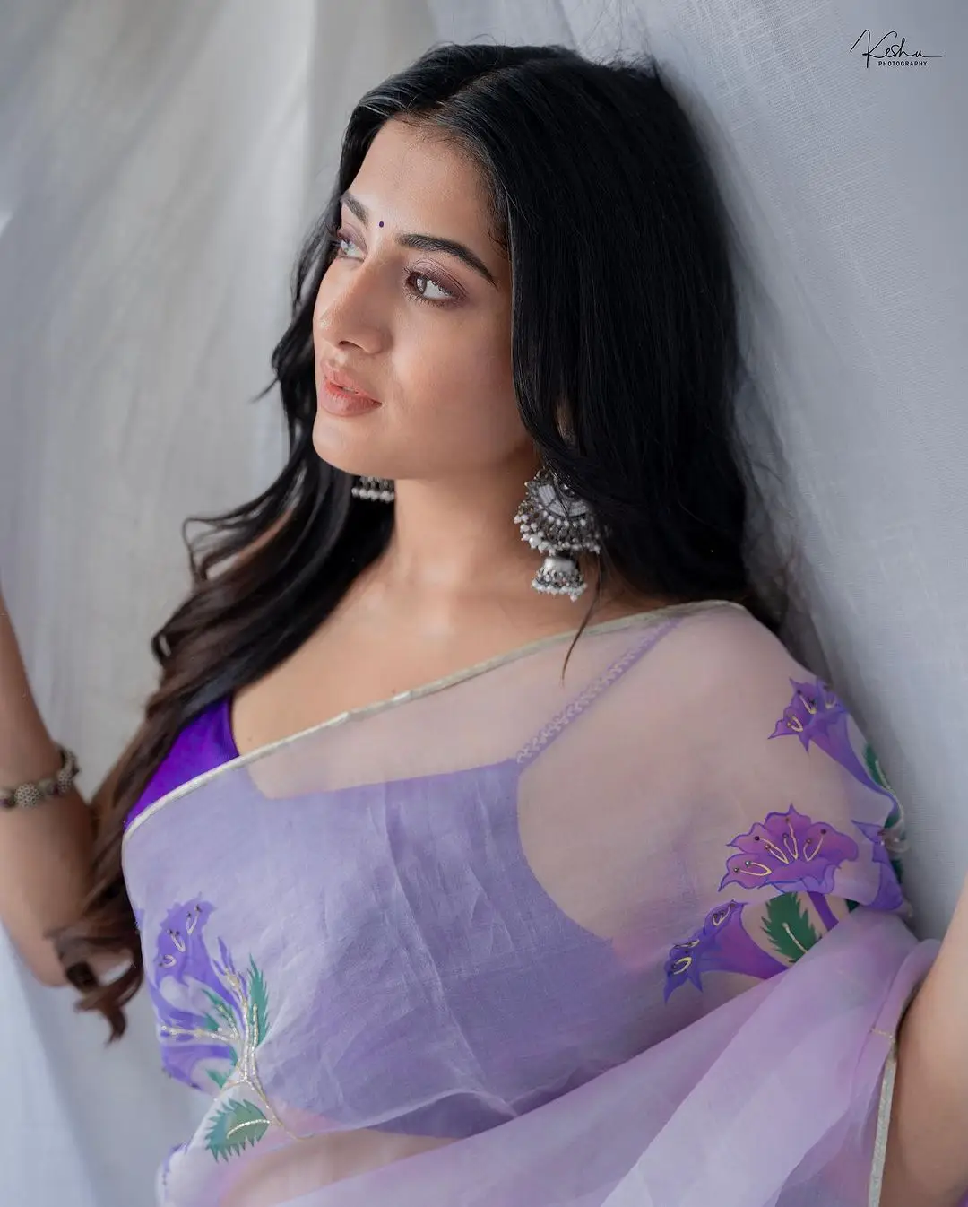 Rashi Singh in Violet Saree Blue Sleeveless Blouse